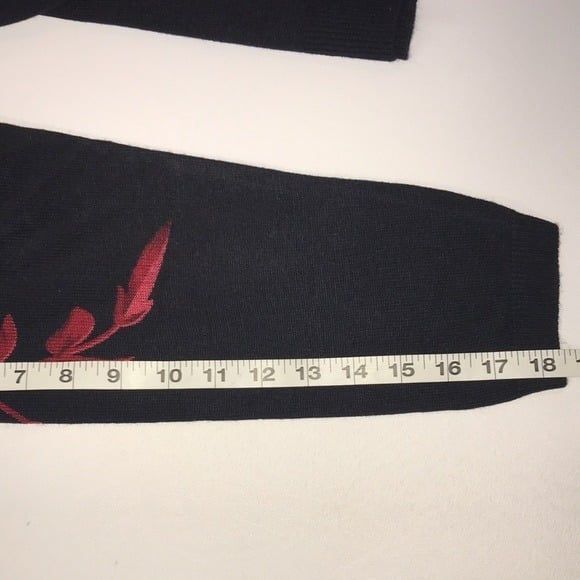 Rebecca Malone Black Red Floral Sweater Sz.S NWT Rhinstones - Picture 11 of 12